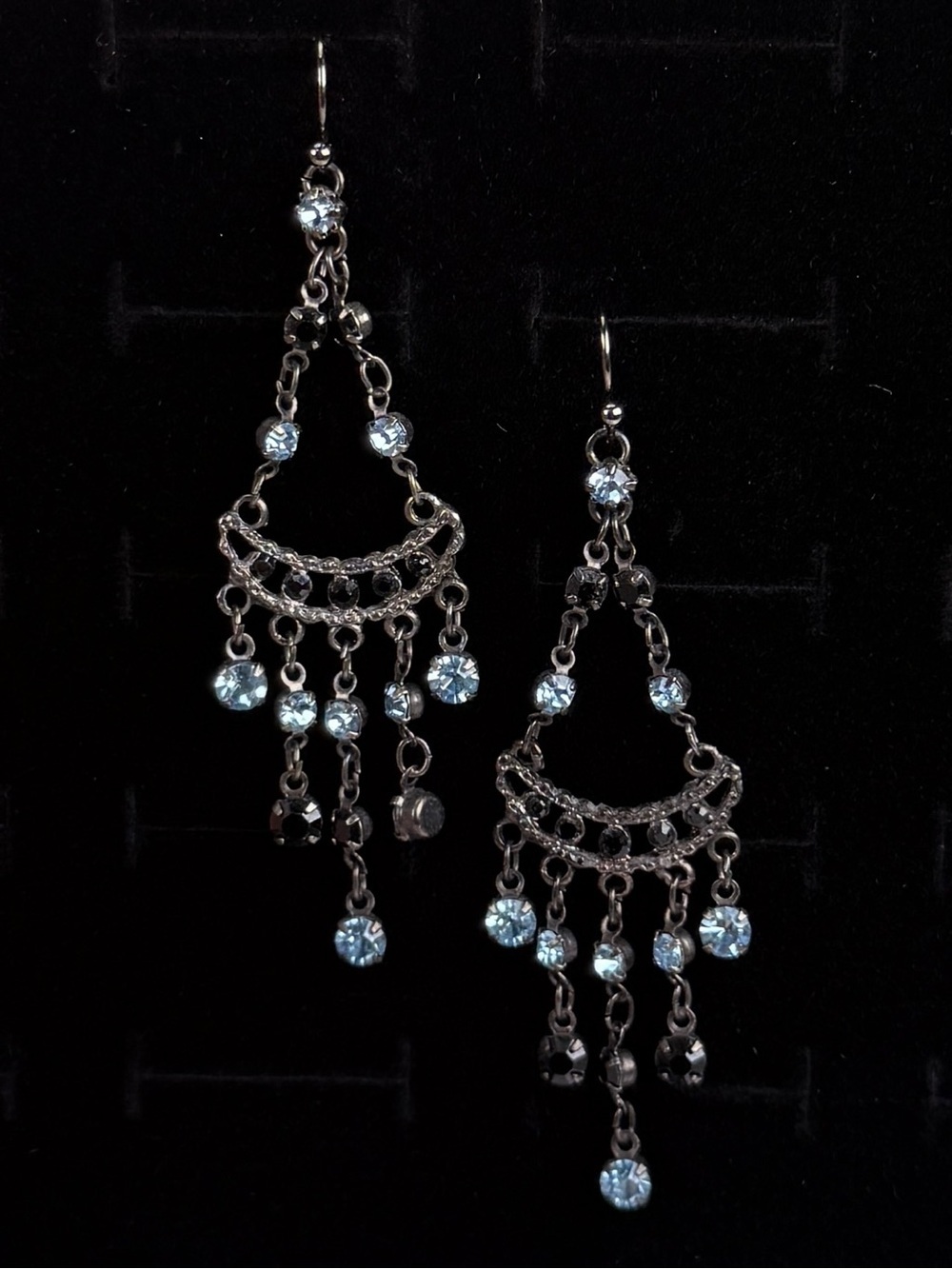 Delicate Silvertone gunmetal, blue & black feminine chandelier pierced earrings